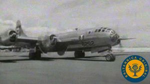 Watch U.S. B-29 Superfortress Enola Gay decimate Hiroshima with a nuclear bomb in the Pacific War
